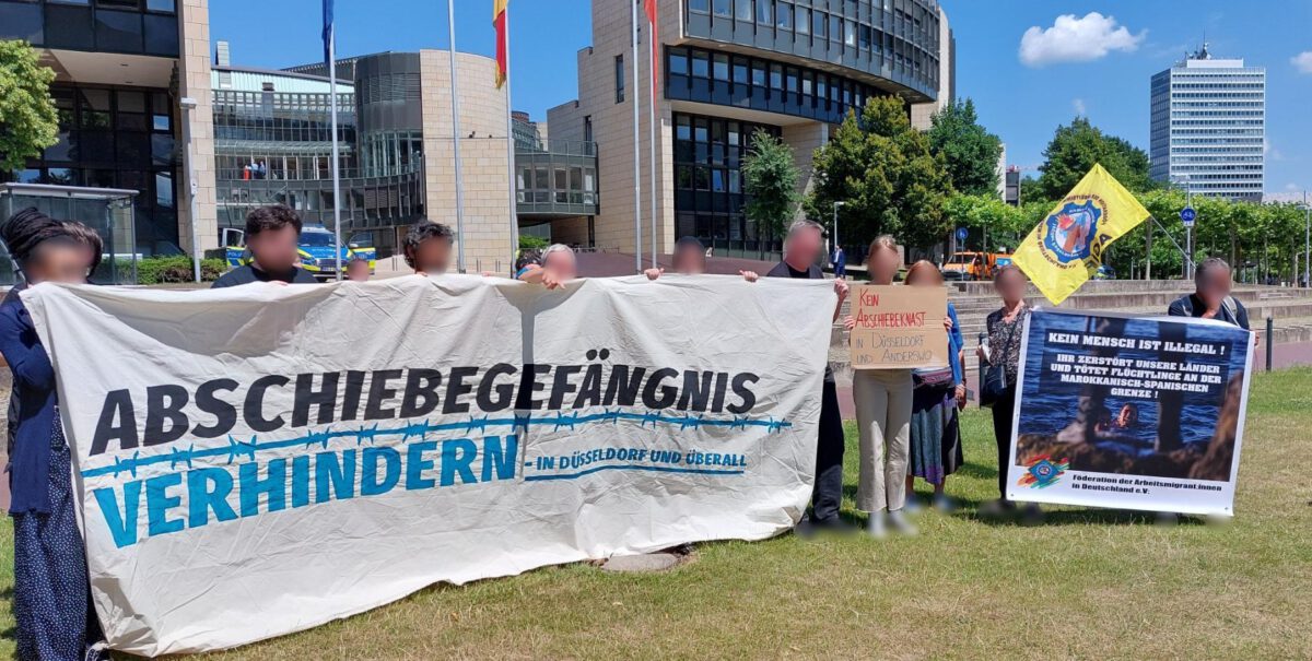 Kundgebung vor dem Düsseldorfer Landtag
